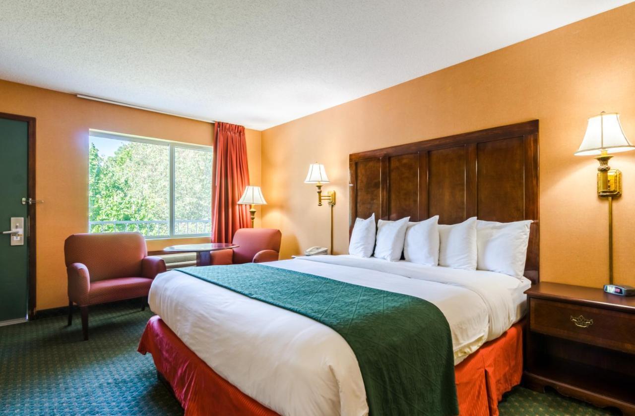 Quality Inn Eureka Springs South Екстериор снимка